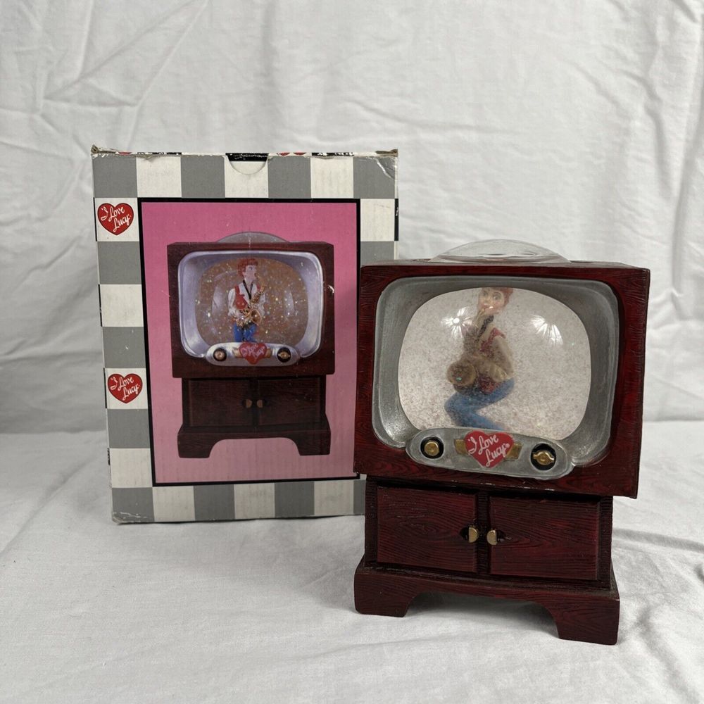 I Love Lucy‎ Limited Edition Musical TV Snow Globe Vandor Theme Song NIB